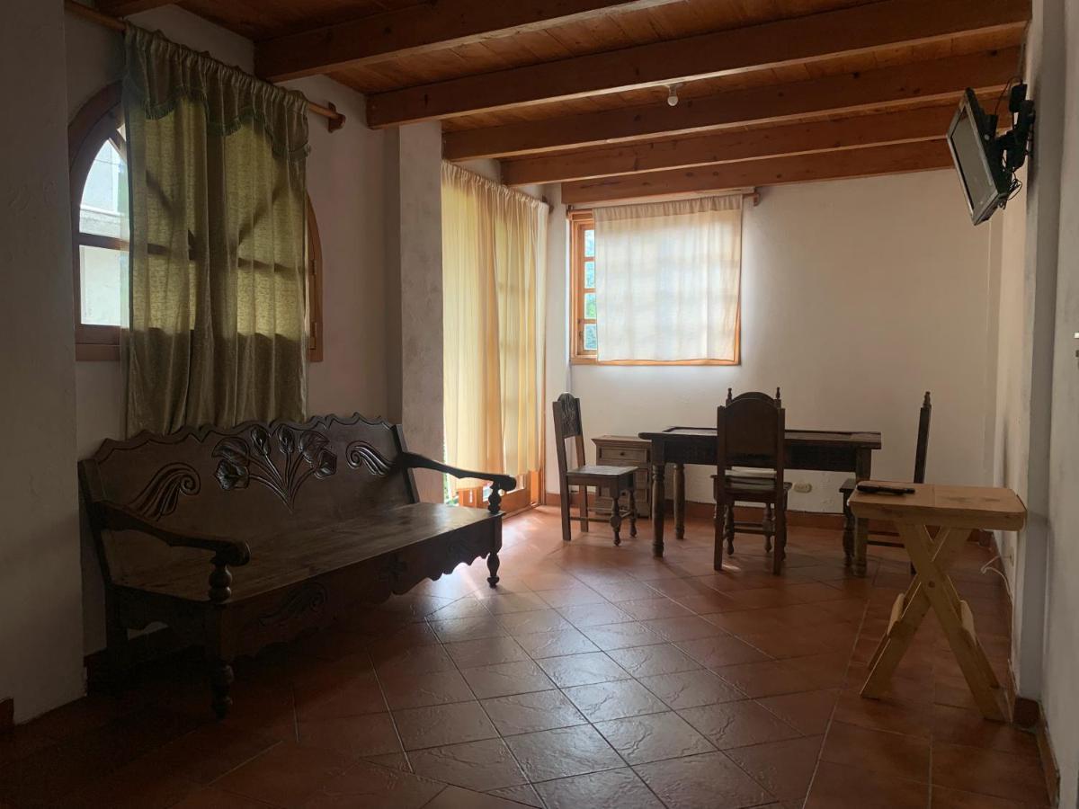 Hostal Dulces Suenos Panajachel Eksteriør bilde