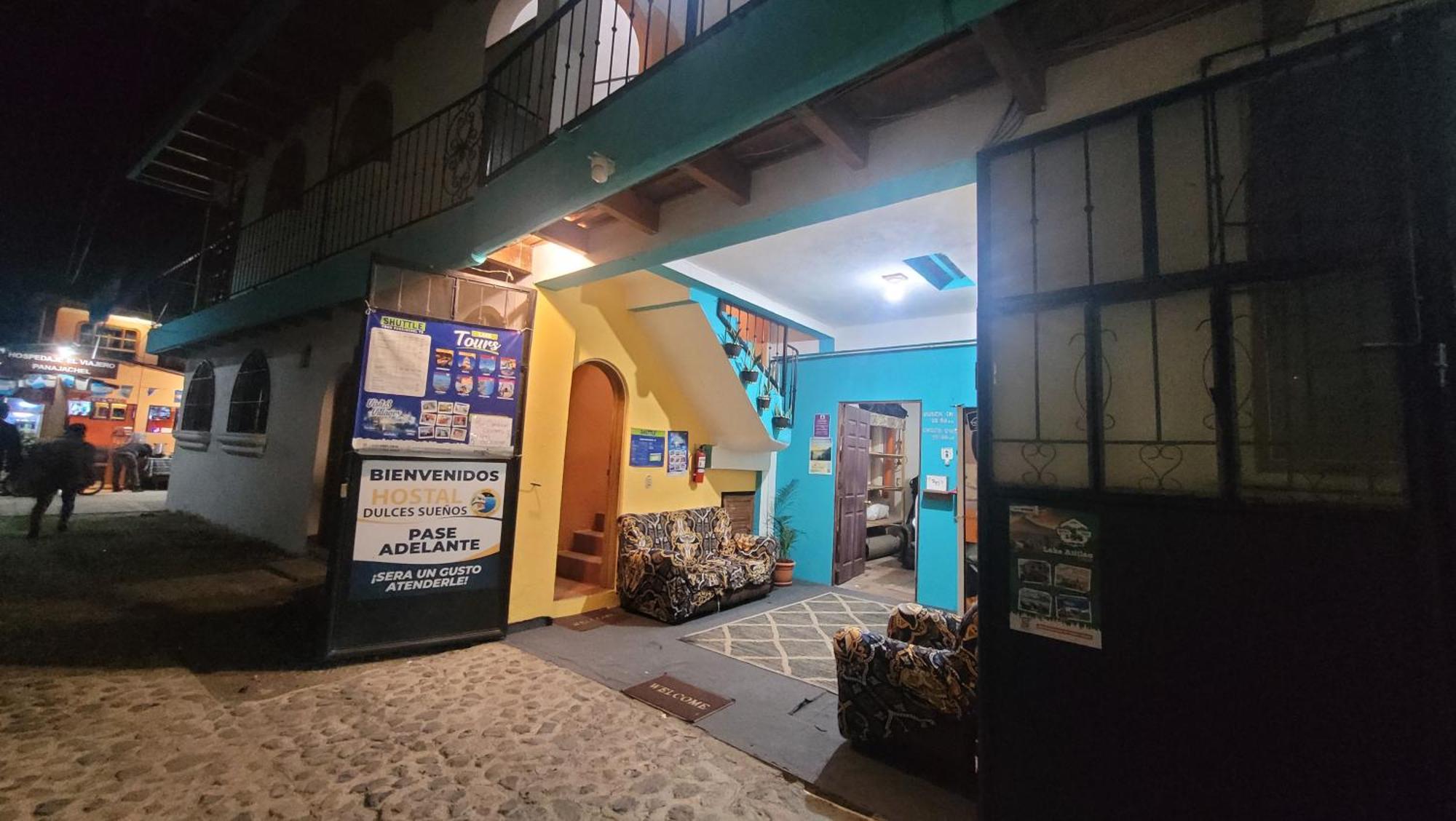 Hostal Dulces Suenos Panajachel Eksteriør bilde