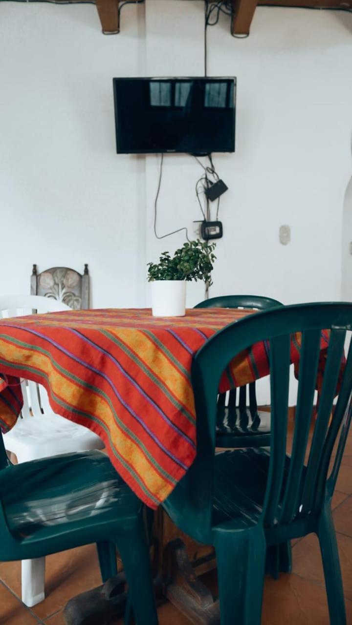 Hostal Dulces Suenos Panajachel Eksteriør bilde